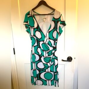 Joseph Ribkoff stretchy geometric pattern dress, green, black and white.